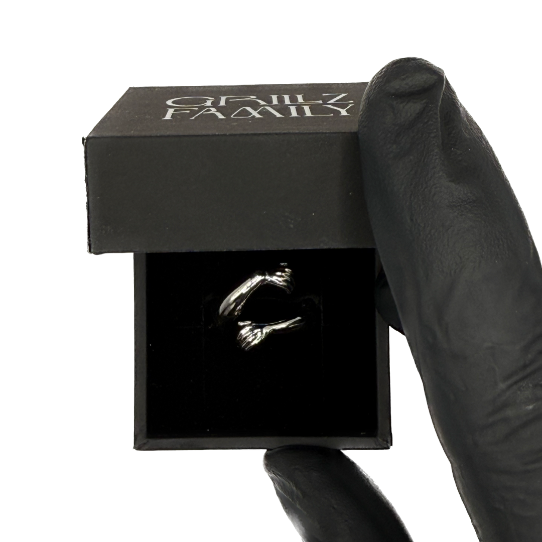 HUG RING