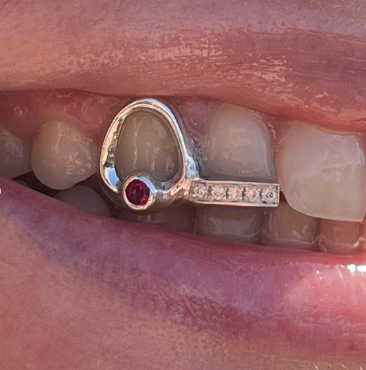 GRILLZ RUBY ROSE W/ BARRE SERTI