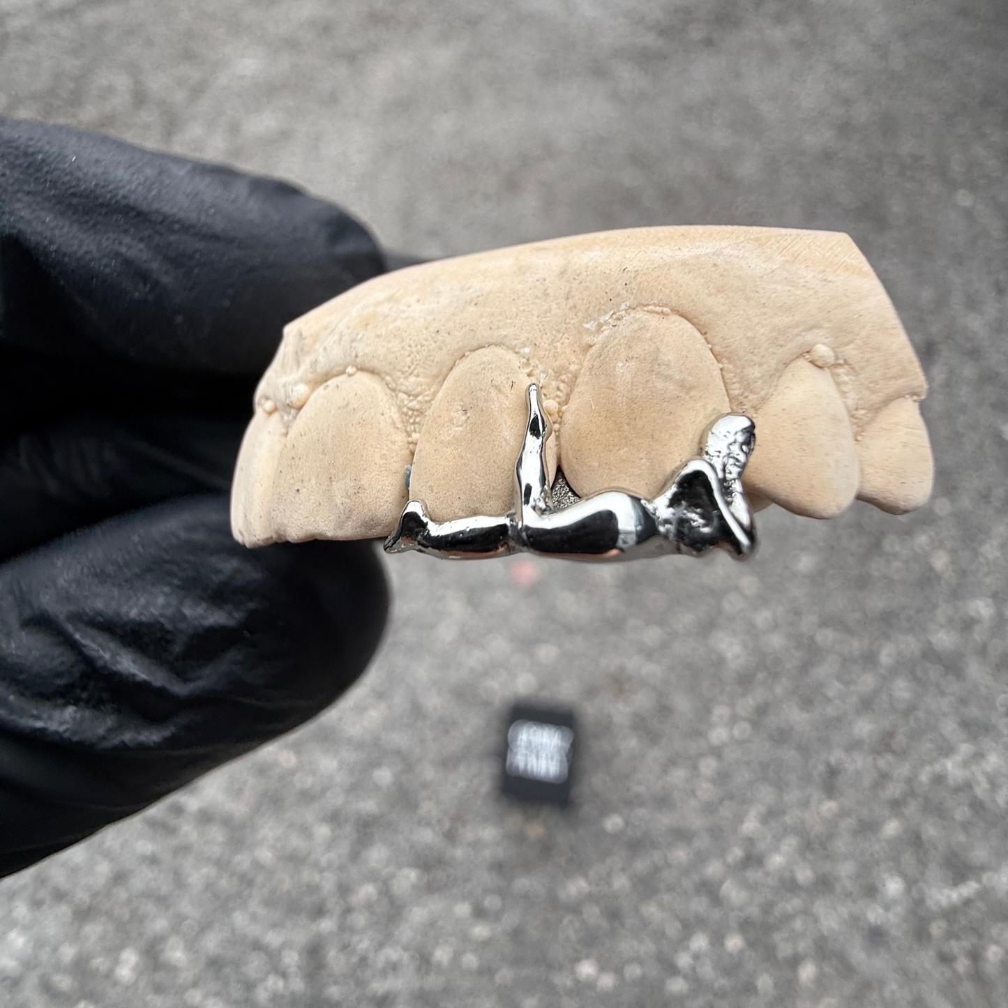 GRILLZ WOMEN SHAPE