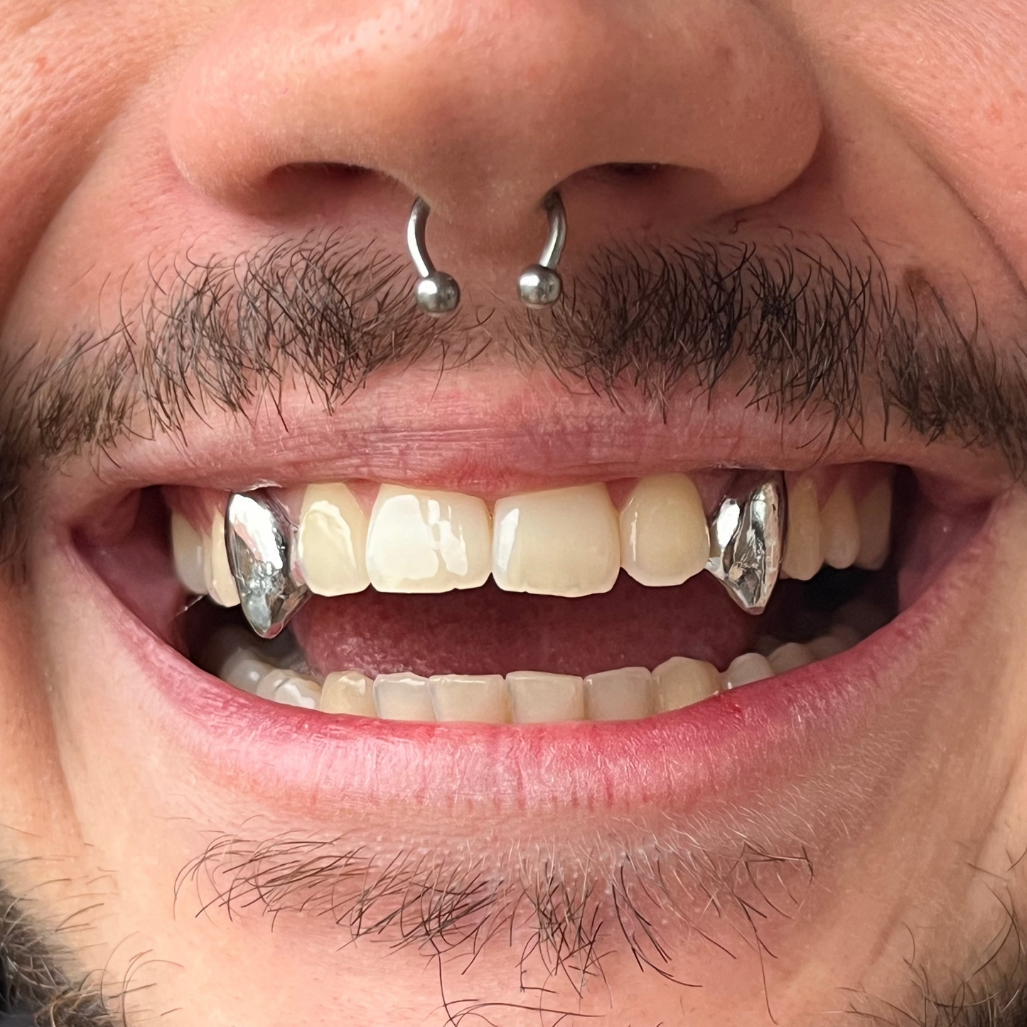 VAMPIRE GRILLZ